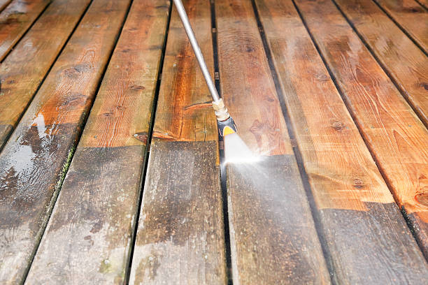 Playground Equipment Cleaning in Swartz Creek, MI